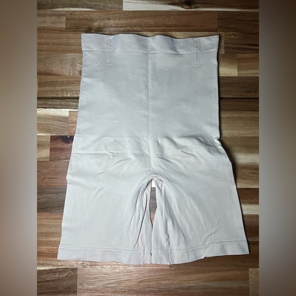 Shapermint Essentials All Day Every Day High-Waisted Seamless Shaper Shorts 3XL - Picture 4 of 9